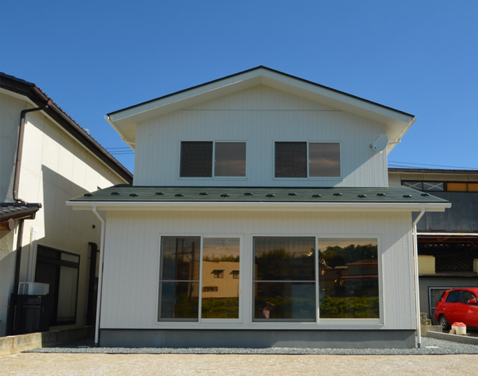 二本松市:敷地面積56.6坪 シャープなデザインと収納を兼ね備えた多機能の2階建て住宅