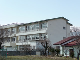 岩根小学校