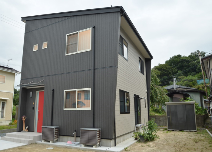 畳リビングとたっぷりの収納のある2階建て 畳リビングとたっぷりの収納のある2階建て